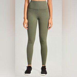 HeyNuts Workout Pro Leggings 28” Women's Sage Grey High-Waist Leggings, Sz.S